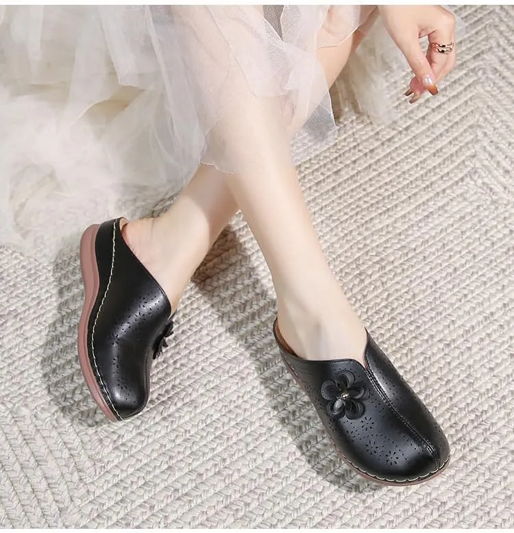 Clogs for Women Slip on Mules with Floret Closed Toe Sandals, Summer Shoes, Comfortable Walking Wedge Clogs (Black,8.5)