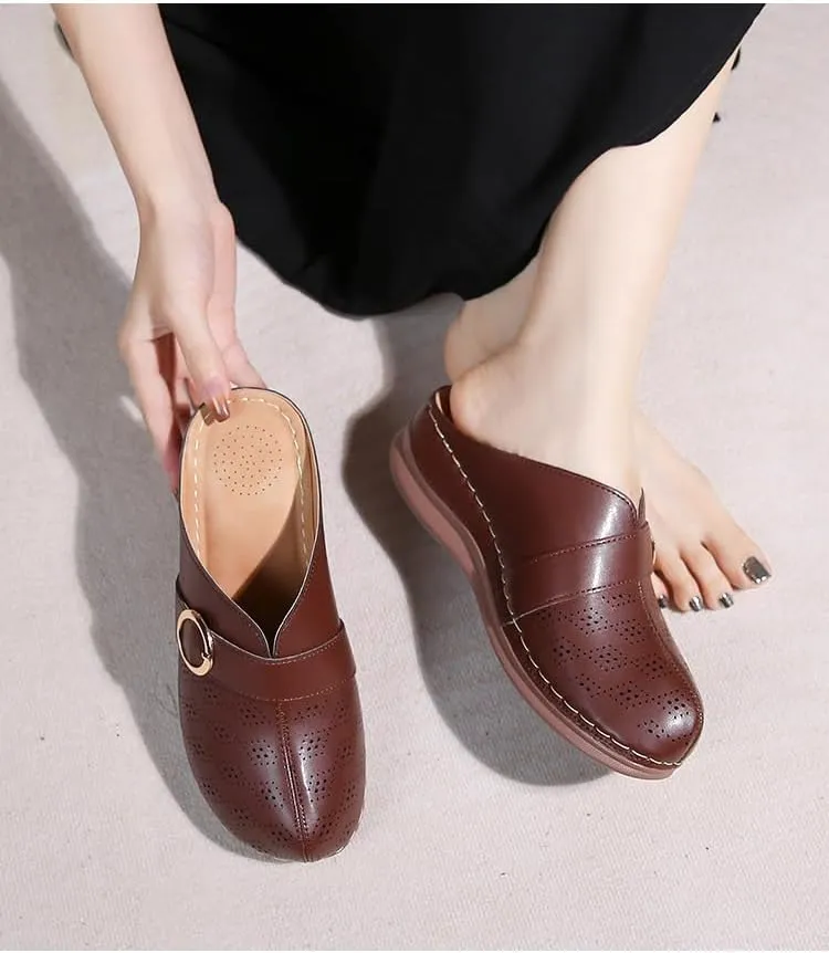 Comfortable Walking Wedge Clogs for Women Slip on Mules with Buckle Closed Toe Sandals, Summer Casual Shoes (Brown,7.5-8)