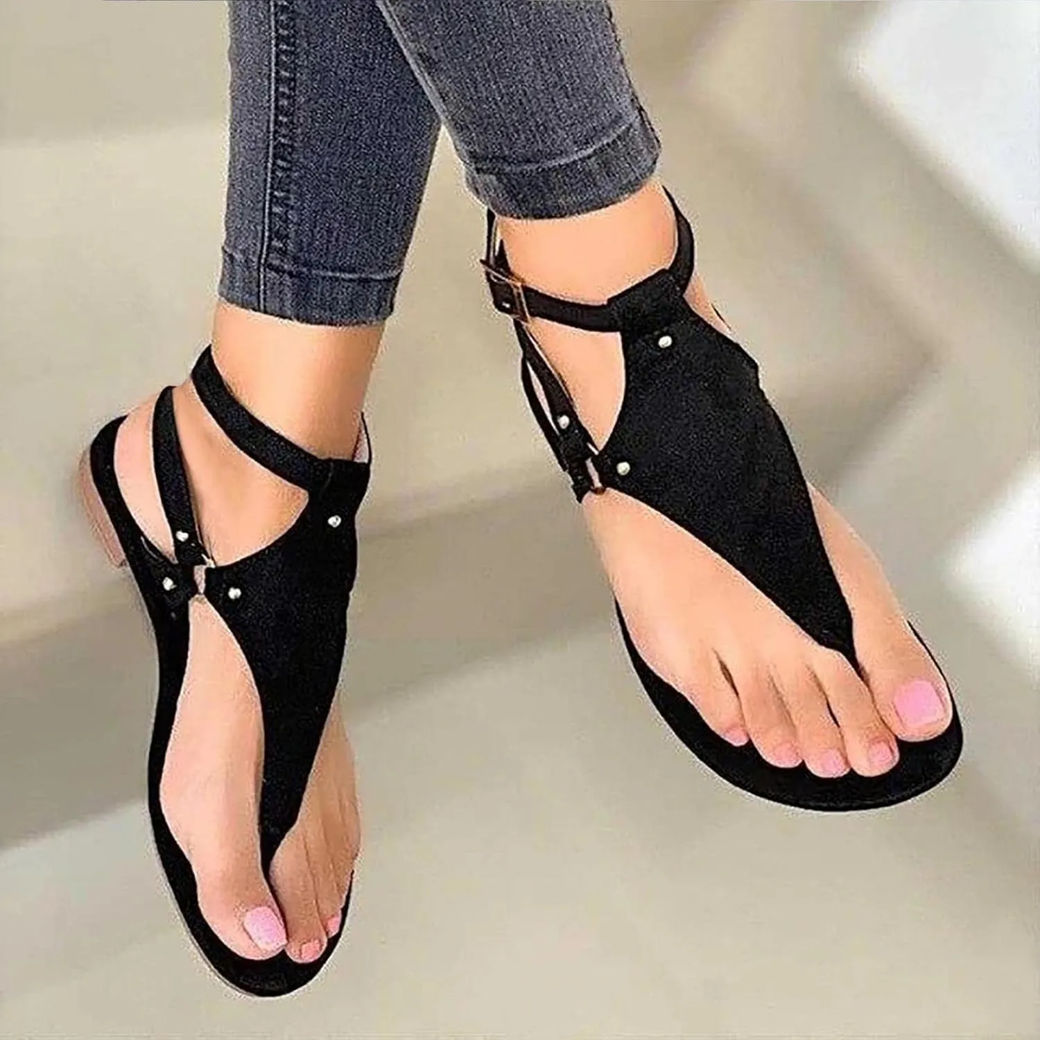 Dressy Thong Sandals for Women Open Toe Shoes Flat Beach Sandals Buckle Ankle Strap Casual Summer Retro Gladiator Sandals