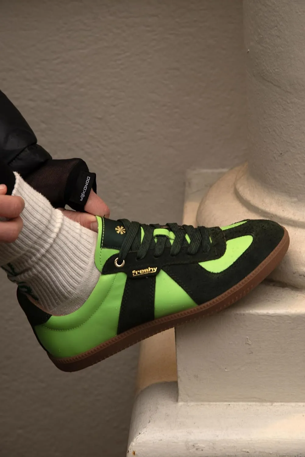 Indie Trainers. Fashion Sneakers for Women and Men. Classic Style Low-Top Street Shoes, Comfortable and Minimalist