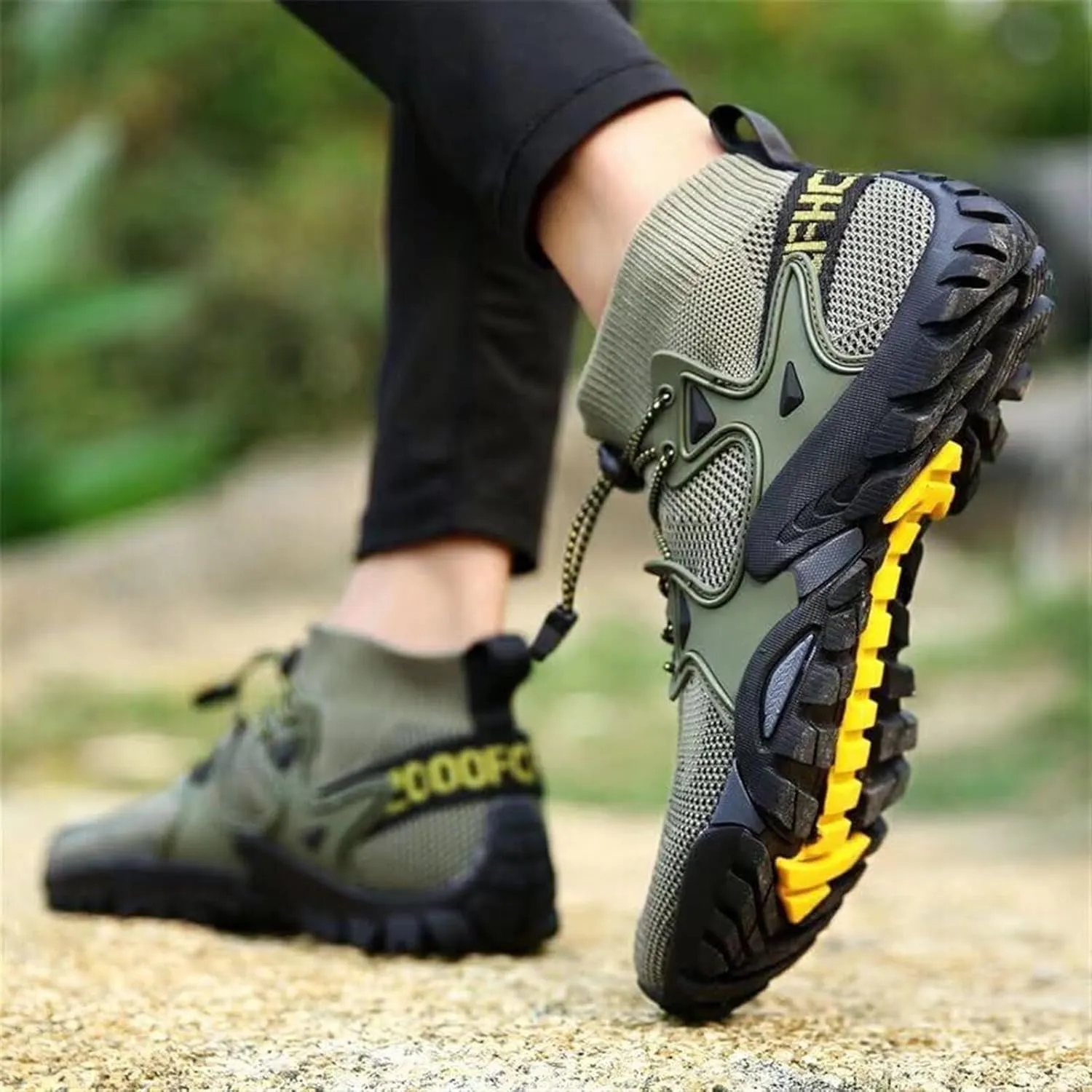 Men's Outdoor Fashion Hiking Shoes Breathable Loafers Comfortable Round Toe Casual Slip On Walking Shoes for Men