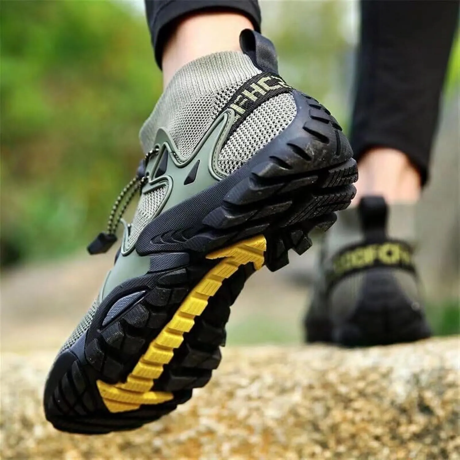 Men's Outdoor Fashion Hiking Shoes Breathable Loafers Comfortable Round Toe Casual Slip On Walking Shoes for Men