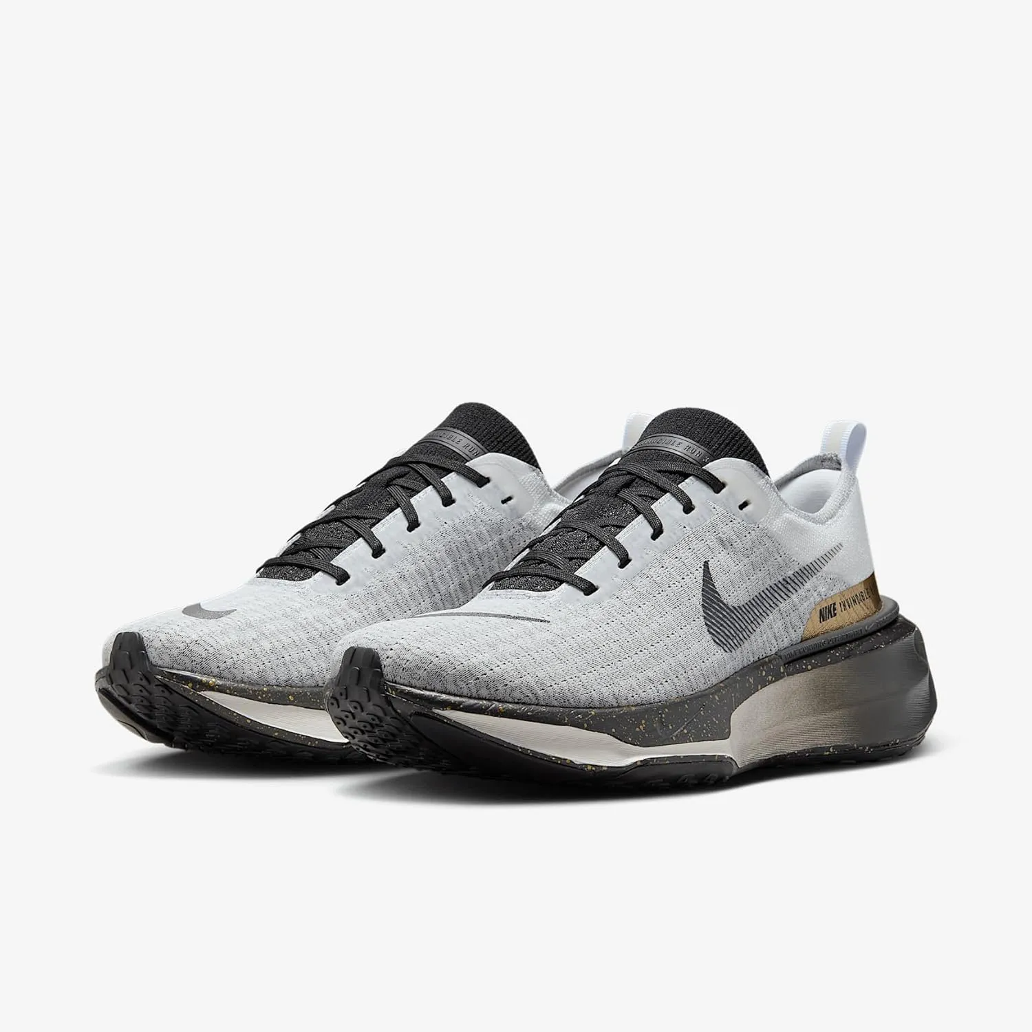 Nike Men's ZoomX Invincible Run Flyknit 3 Sneakers