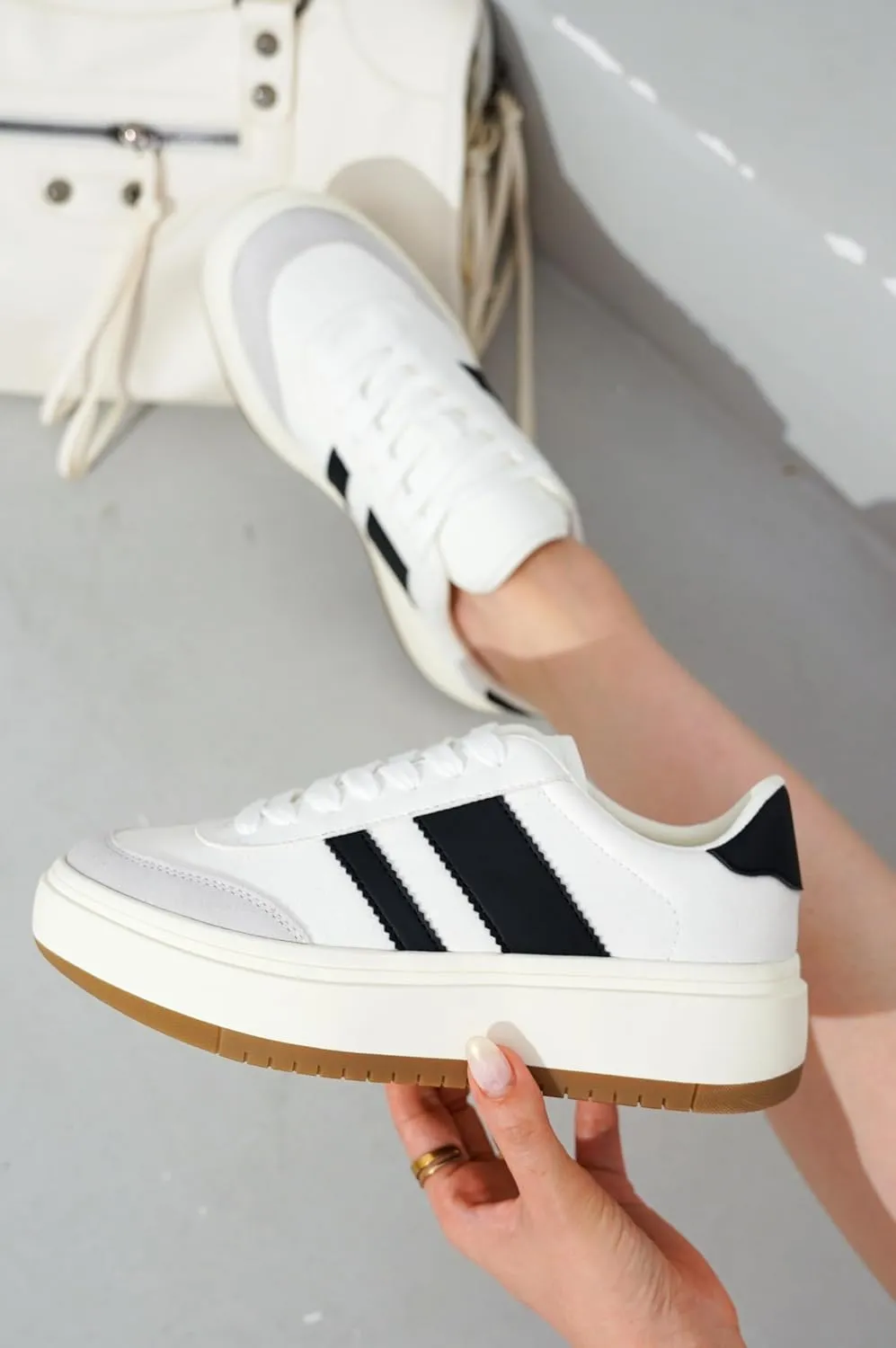 Project Cloud Sneakers for Women - Lightweight Women's Fashion Sneakers Memory Foam Insole Womens Sneakers - Non-Slip Platform Shoes for Women Footwear - Women's Fashion (Nita)