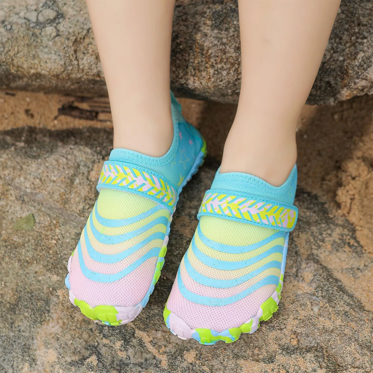 Quickshark Kids Water Shoes Boys Girls Barefoot Aqua Socks Outdoor Indoor Quick Dry Sandals Lightweight Slip On Walking Sneakers for Beach Pool Swim (Little Kid/Big Kid)