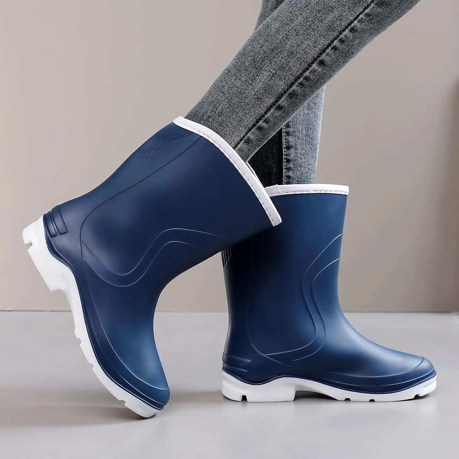 Rain Boots for Women，Waterproof Garden Rubber Boots, Non-slip Width Mid-Calf Comfort Short Boots, Ankle Rainboots Boots, Lightweight Platform Mud Boots Water Shoes for Outdoor Working Fishing