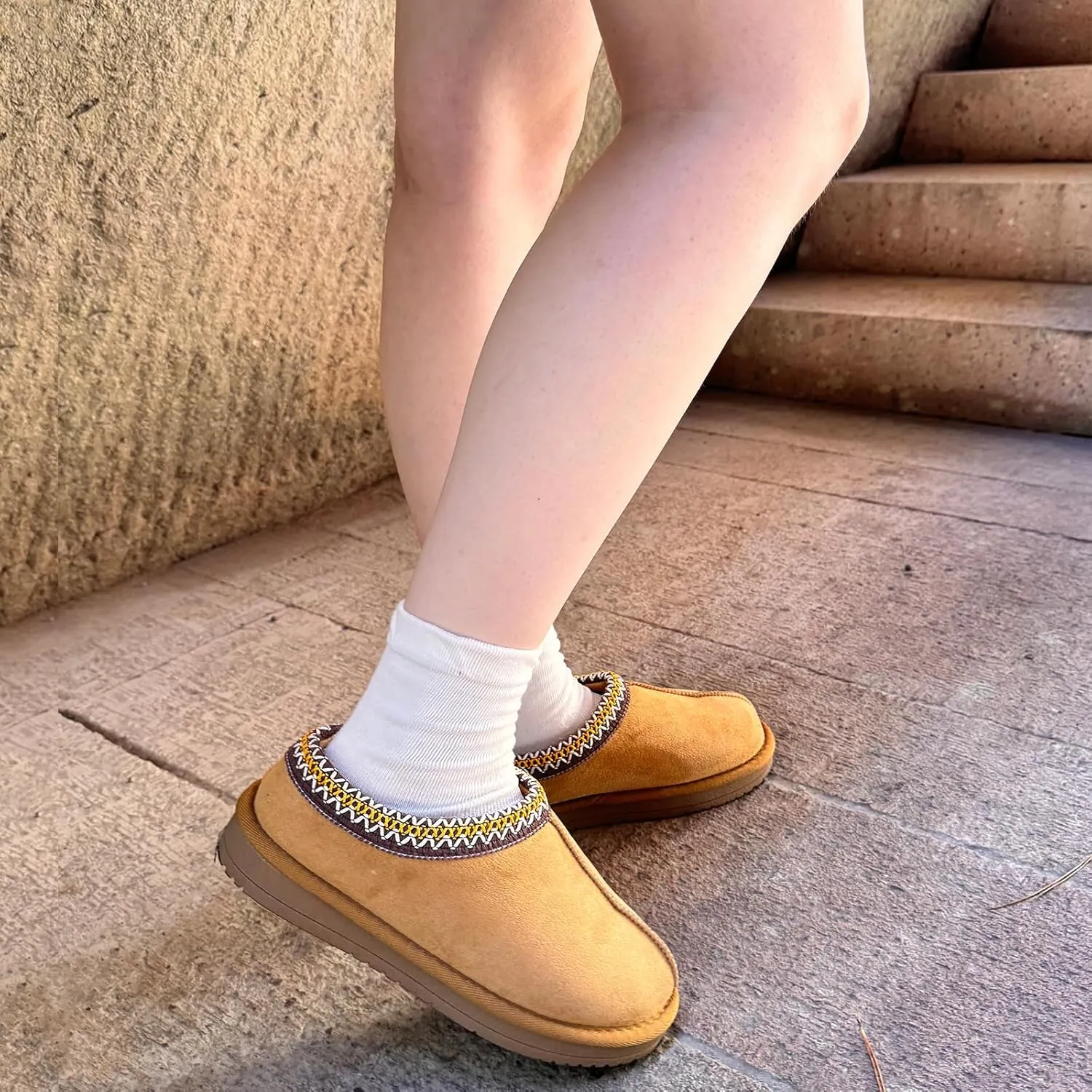 Women's Slippers Platform Mini Boots for Women Short Ankle Boot Fur Fleece Lined House Slippers Anti-Slip Boot For Outdoor